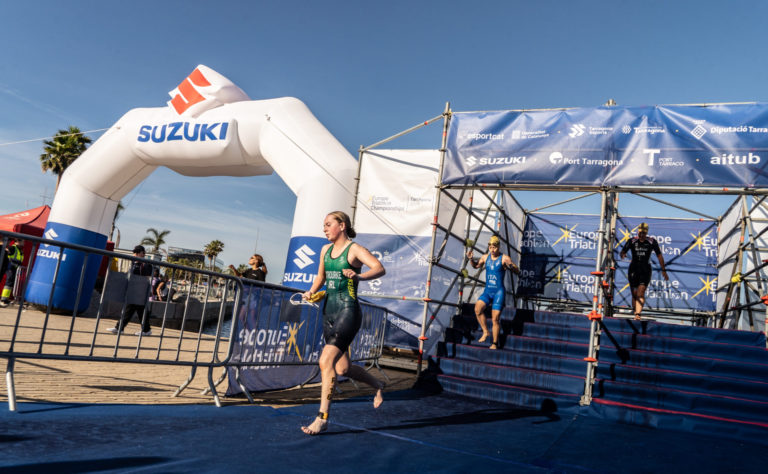 Tri Team Ireland Tarragona 2026 arch and athlete